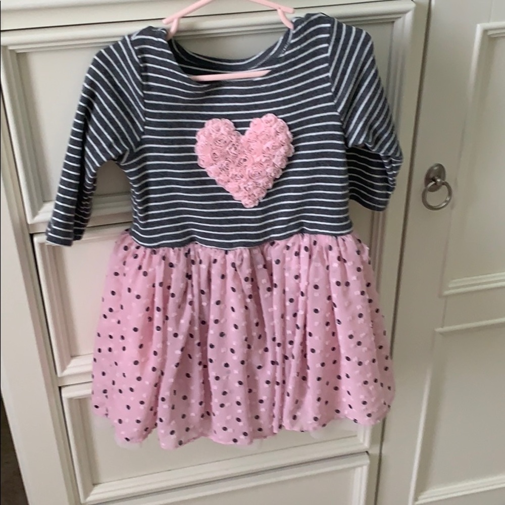 Girl’s dress